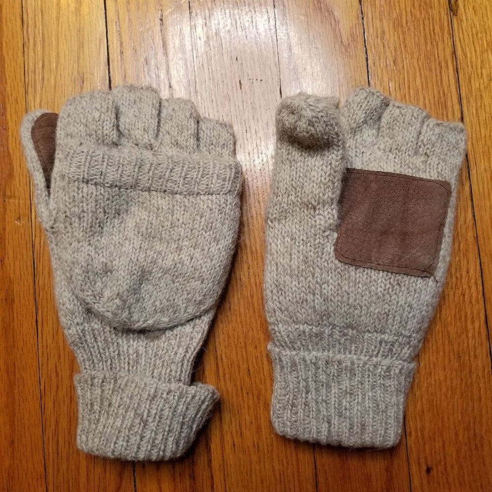 Tan Mitten/Gloves with Suede Palm